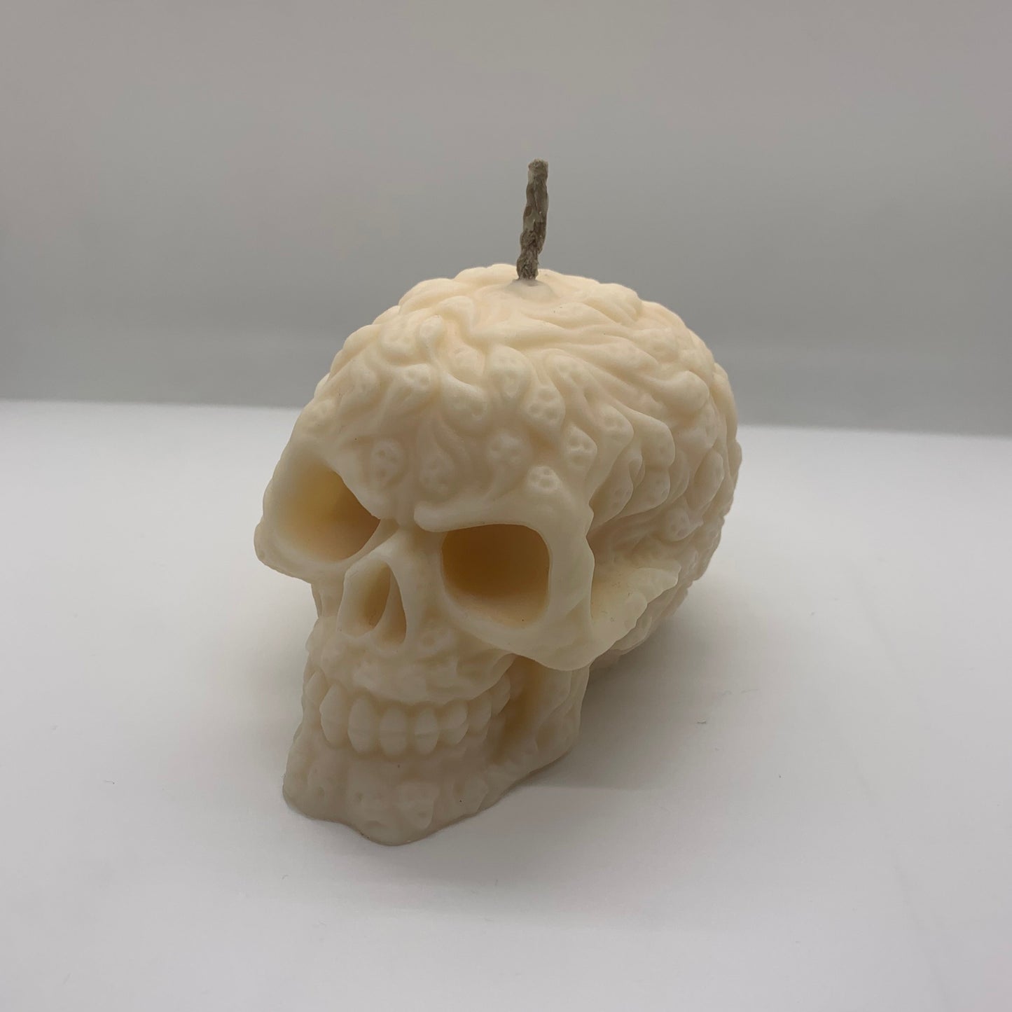 The Skull of Spirits Candle