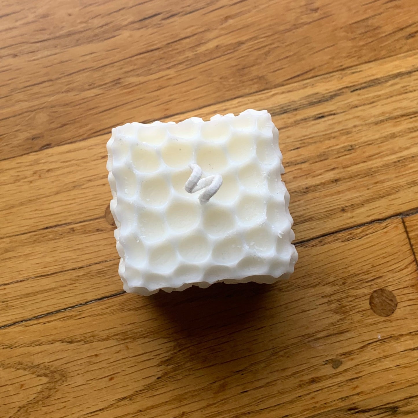 The Honeycomb Box Candle